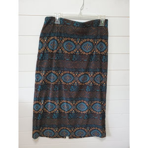 Briggs Women's size 12P Soft midi length back zip casual or office skirt